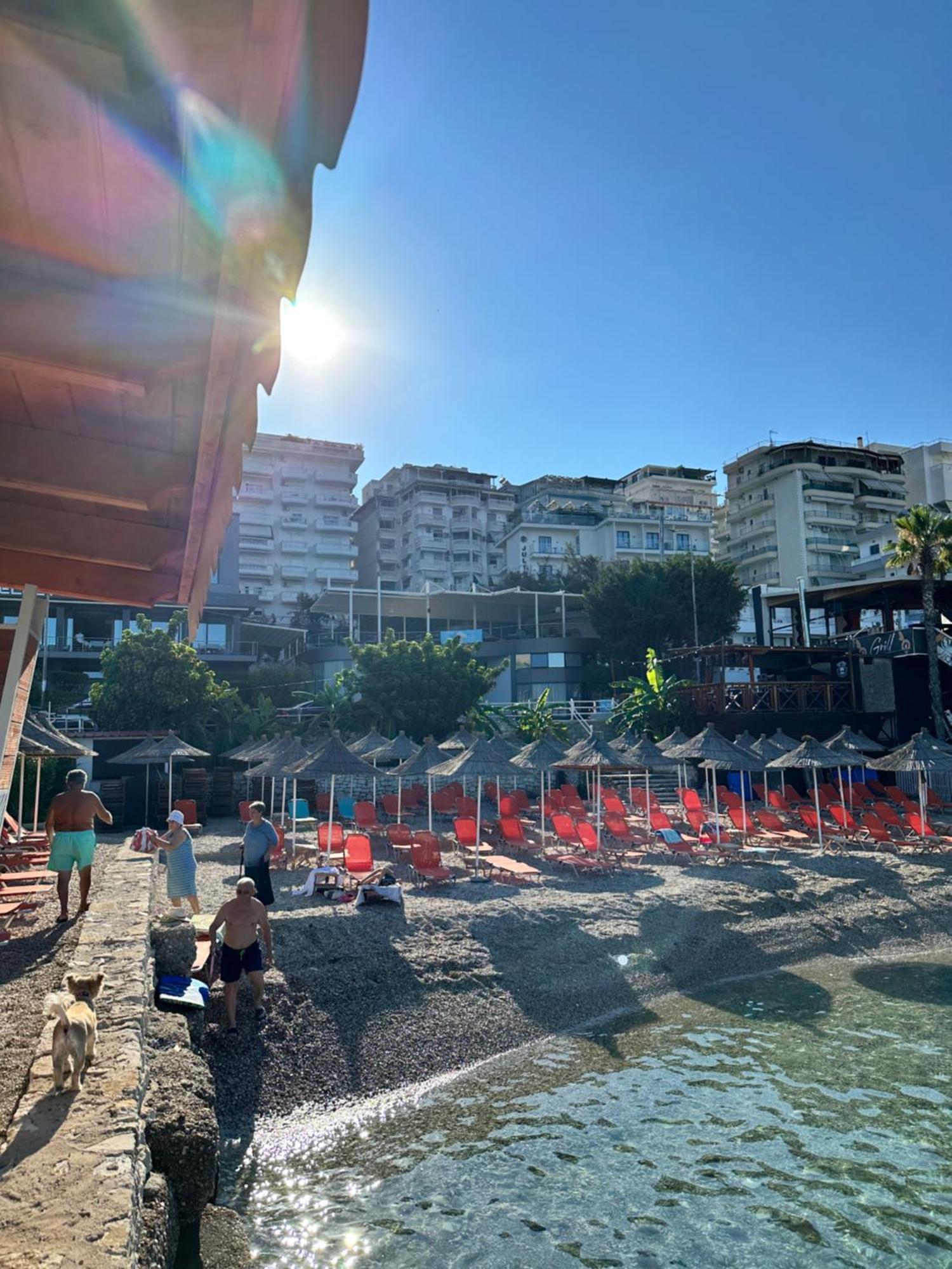 Taurasi Red Saranda Apartment Bagian luar foto